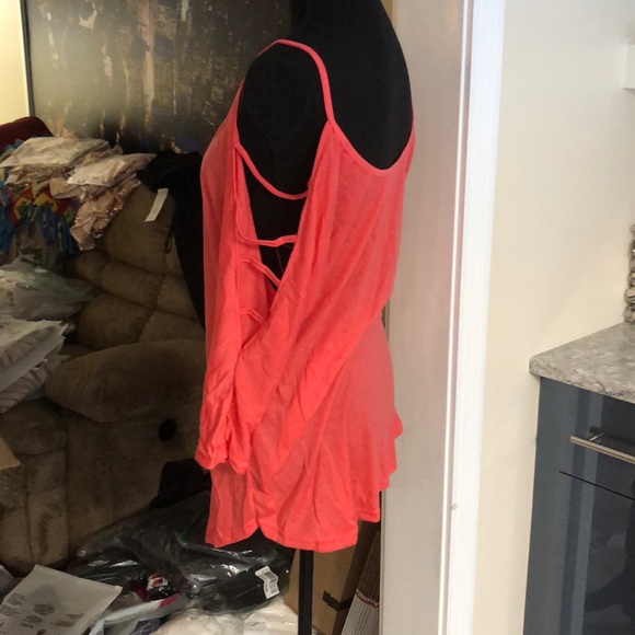 Fits 6- 8–10 Strappy Open Shoulder top - Picture 7 of 8